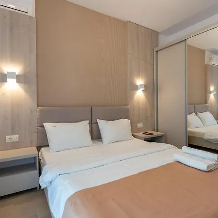 Lotus Mamaia