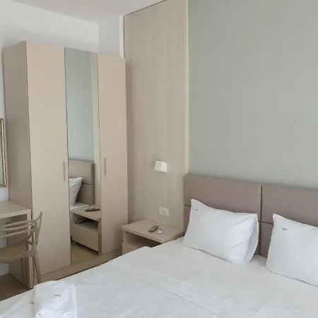 Aparthotel Lotus *