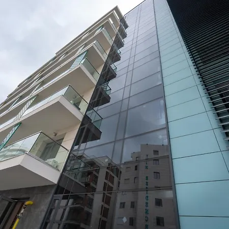 Aparthotel Lotus *