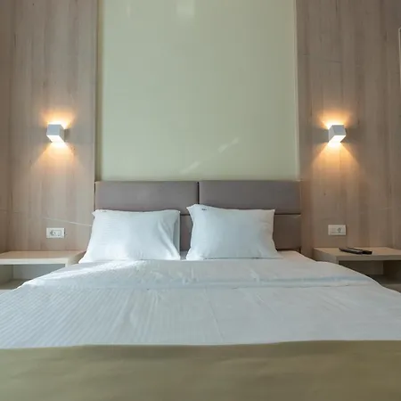 Aparthotel Lotus *