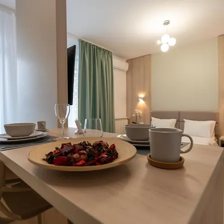 Lotus Aparthotel Mamaia