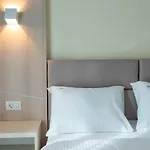 Lotus Mamaia